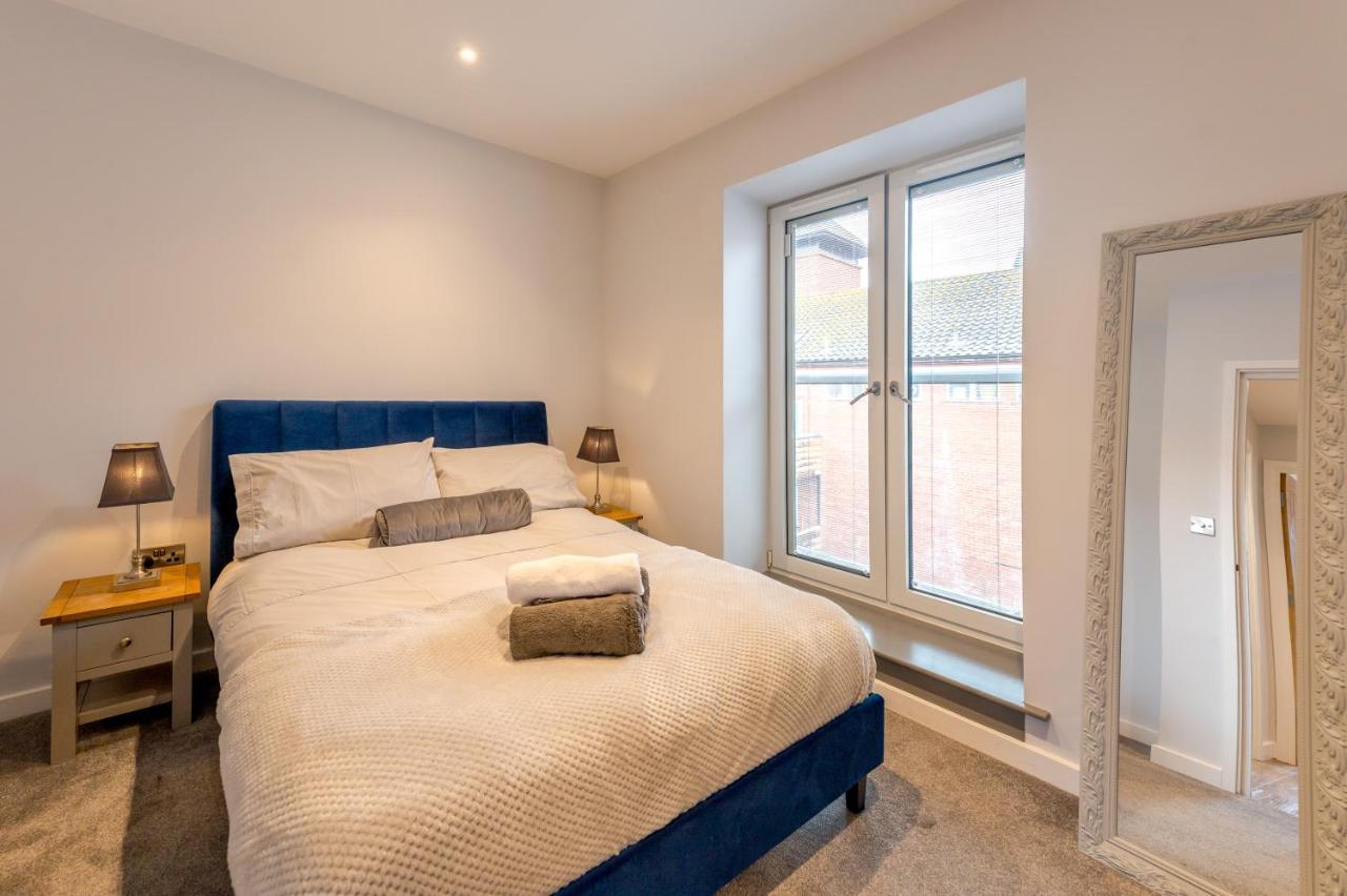 Pass The Keys 5B One Bedrom Central Modern Apartment Shrewsbury Exterior photo